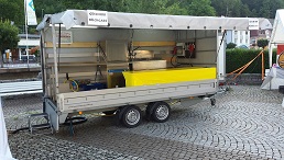 Geschirrmobil Anhaenger Plane  Boehler Goerwihl Segeten1