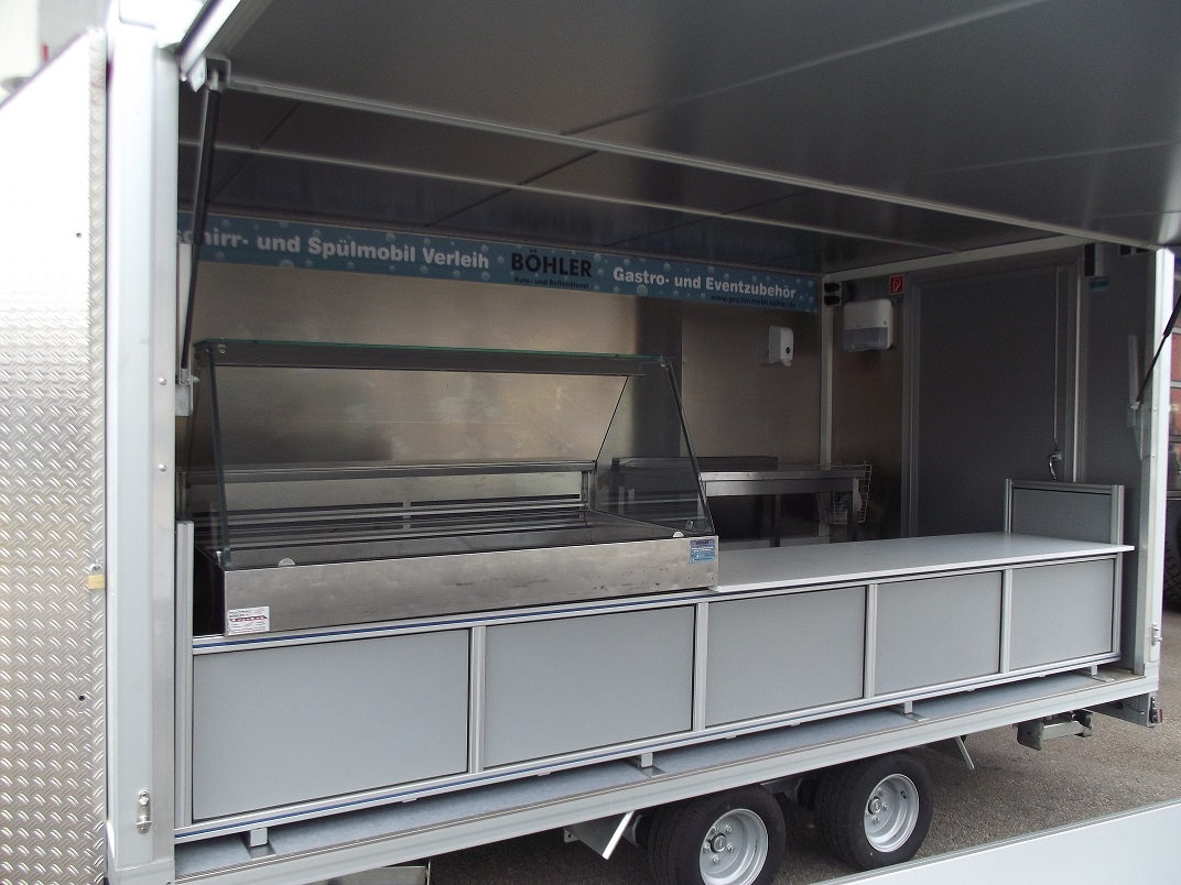 Verkaufsanhaenger 2 Spuelmobil Auto und Reifendienst Boehler Segeten